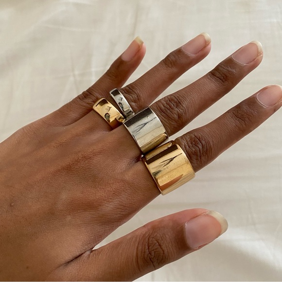 Forever21 Silver and gold ring set of different lengths set of 5. - Picture 2 of 4